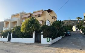 Michalis Studios & Aparntments